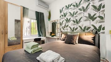 2 slaapkamers, een strijkplank/strijkijzer, gratis wifi, beddengoed