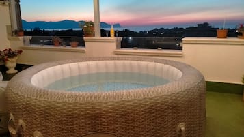 Idromassaggio all'aperto