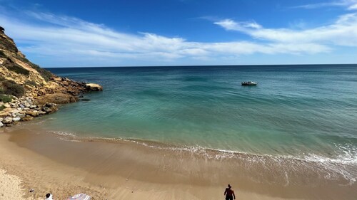 Holiday Home 'Burgau - A Casa Dos Avós' with Sea View, Balcony and Wi-Fi