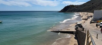 Holiday Home 'Burgau - A Casa Dos Avós' with Sea View, Balcony and Wi-Fi
