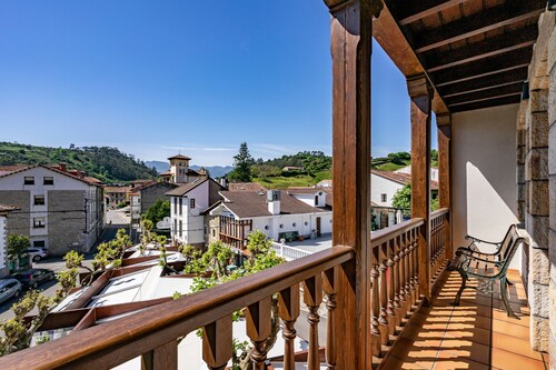 Apartment 'Cantu' with Private Terrace, Balcony and Wi-Fi