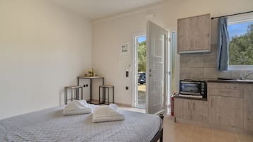 Bügeleisen/Bügelbrett, kostenloses WLAN, Bettwäsche