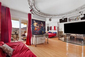 1 bedroom, WiFi (free), bed sheets