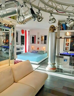 1 bedroom, free WiFi, bed sheets