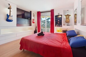 1 bedroom, WiFi (free), bed sheets - Apartment 'Le Loft' with Mountain View, Wi-Fi and Air Conditioning (Cannes)