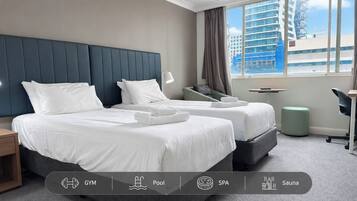 Bureau, fer et planche à repasser, Wi-Fi, draps fournis