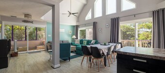 Lucky Fin C7303. 4 Bedroom Corolla Oceanside Retreat, Pets OK!