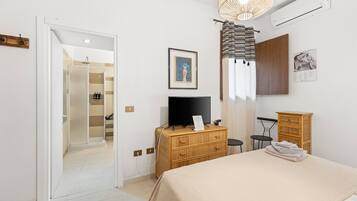 1 camera, Wi-Fi gratuito, lenzuola