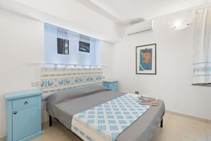 1 bedroom, free WiFi, bed sheets - Room 'Camera 1' with Wi-Fi and Air Conditioning (Oristano)