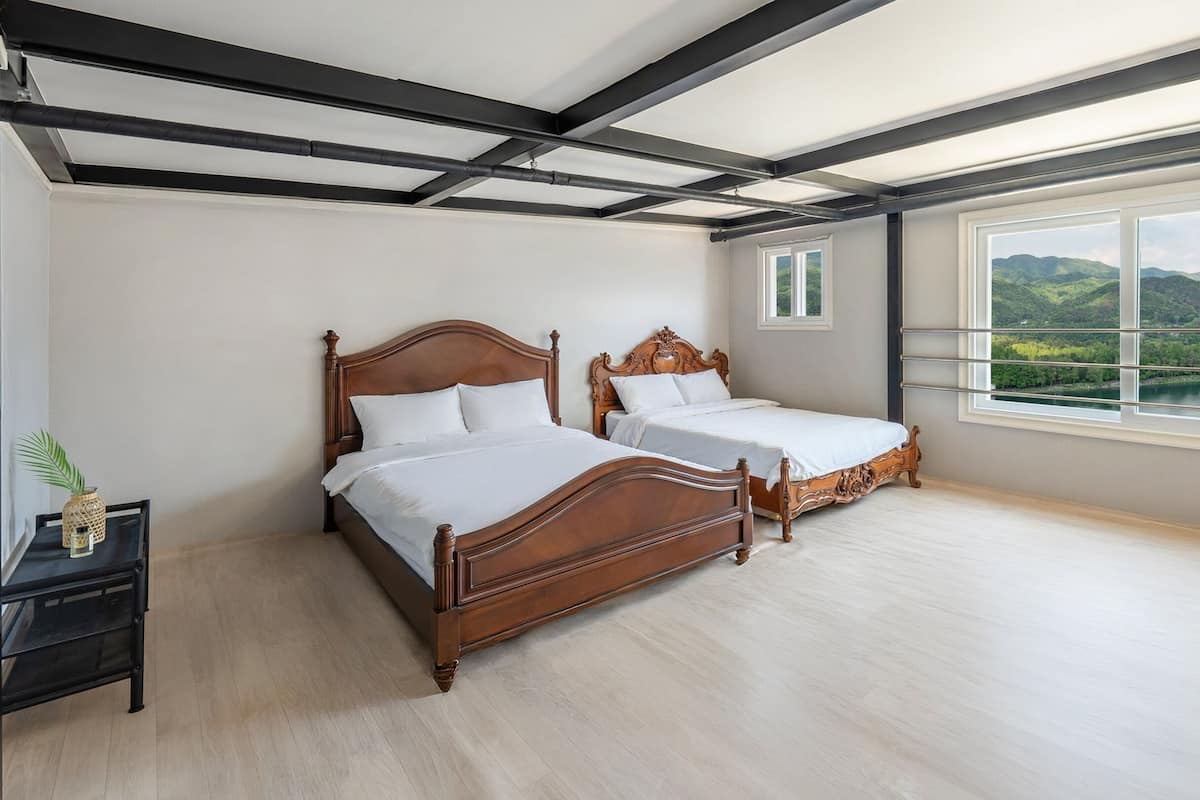 Basic Room, 1 Bedroom (group room 1(River View)) | 1 bedroom, free WiFi