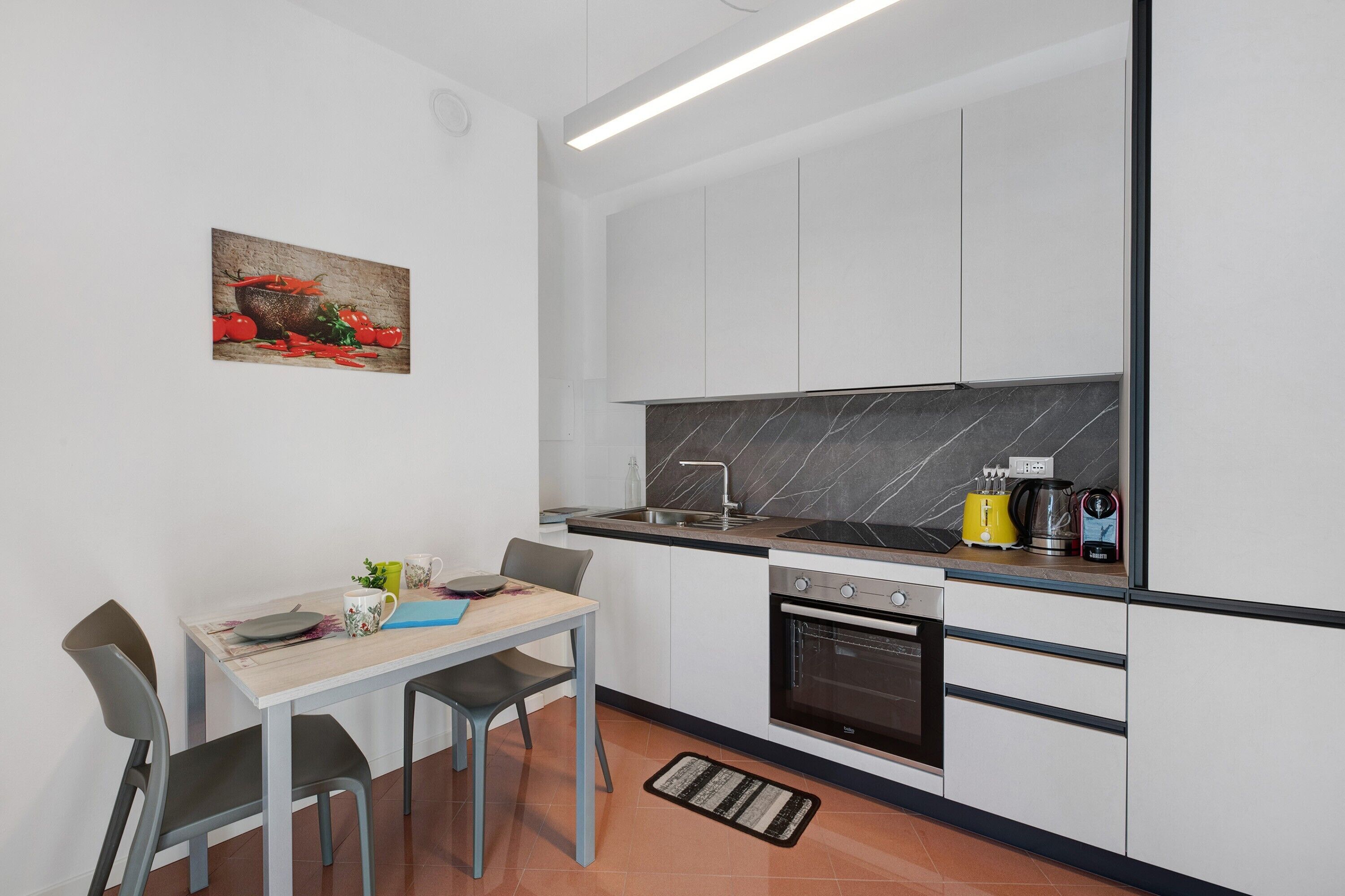 Fridge, oven, stovetop, dishwasher