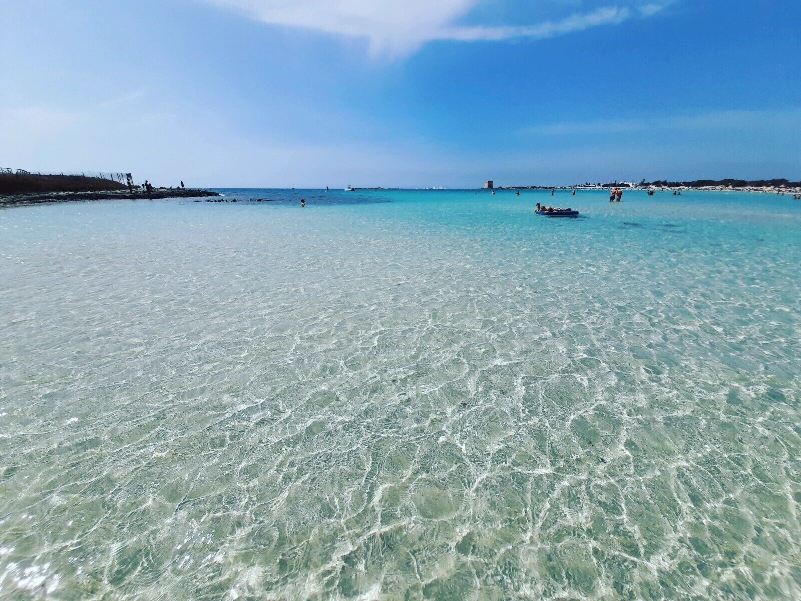 Una spiaggia nelle vicinanze