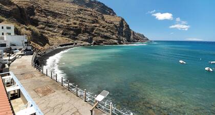 Apartment 'Playa Azul - 6' with Sea View, Private Terrace and Wi-Fi