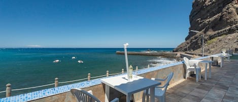 屋外ダイニングエリア