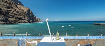 Apartment 'Playa Azul - 2' with Sea View, Wi-Fi, and Air Conditioning