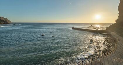 Apartment 'Playa Azul - 2' with Sea View, Private Terrace and Wi-Fi