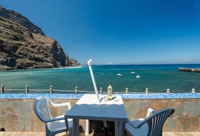 Apartment 'Playa Azul - 2' with Sea View, Wi-Fi, and Air Conditioning