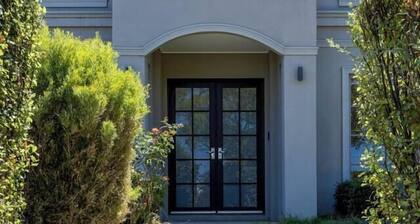 Luxury Escape | 5BR, 3 Ensuites & Grand Spaces