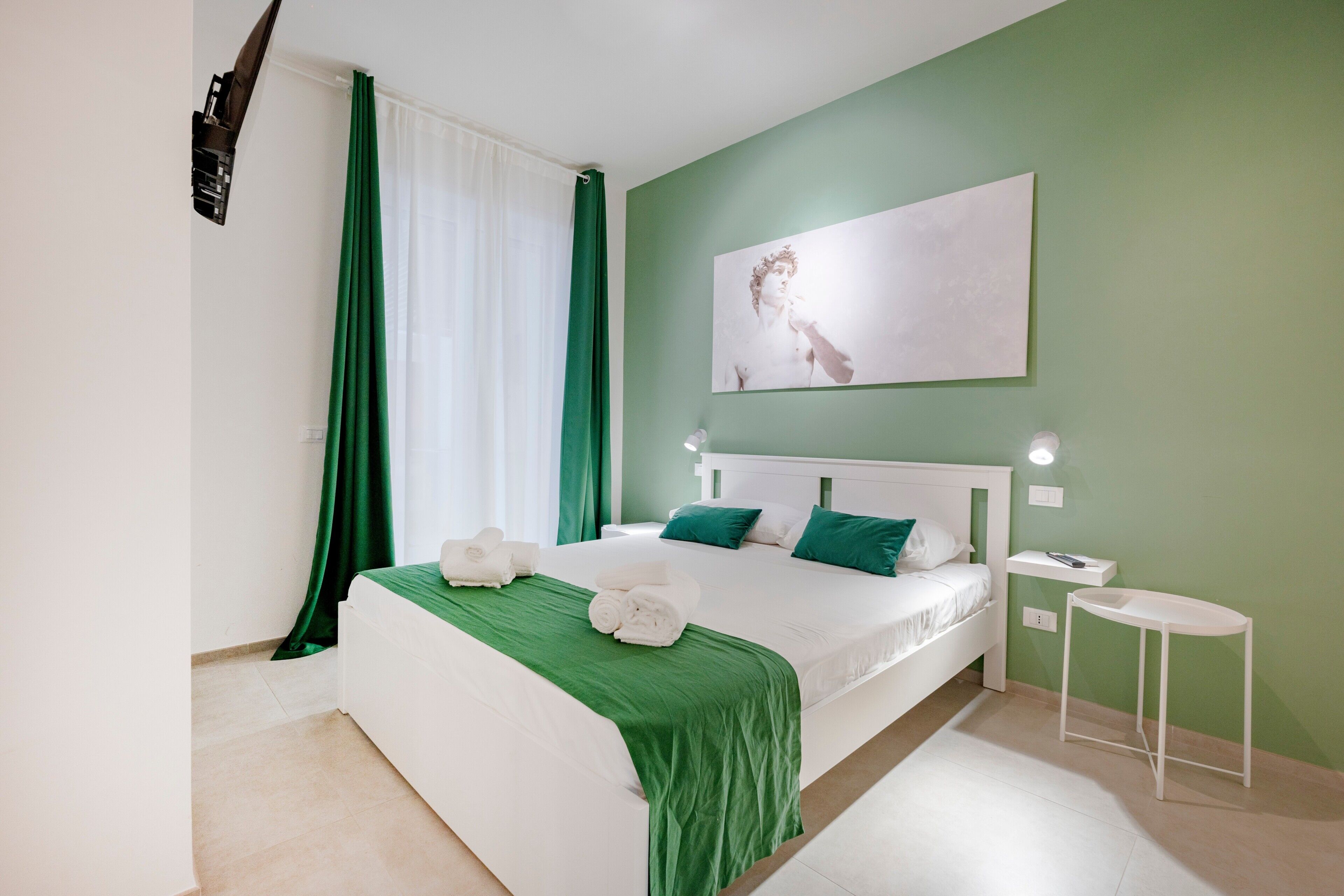 1 camera, Wi-Fi gratuito, lenzuola