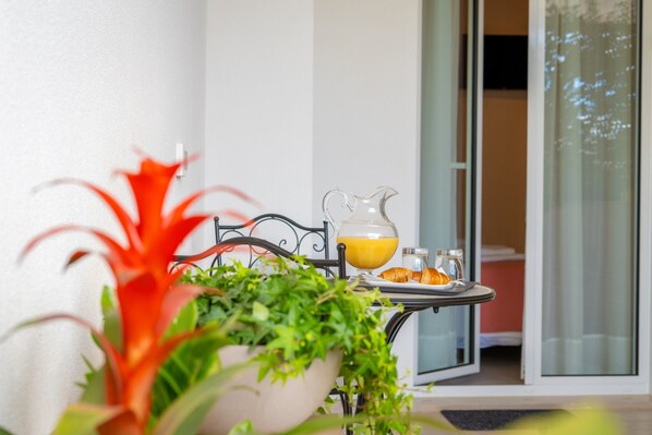 تناول الطع ام