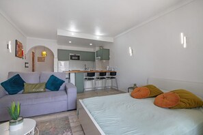 1 bedroom, iron/ironing board, free WiFi, bed sheets