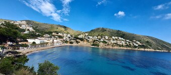 Apartment 'De Moraira' with Sea View, Wi-Fi and Air Conditioning