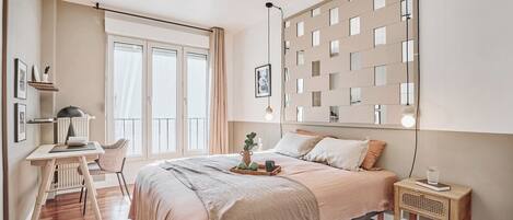 Fer et planche Ă repasser, Wi-Fi, draps fournis