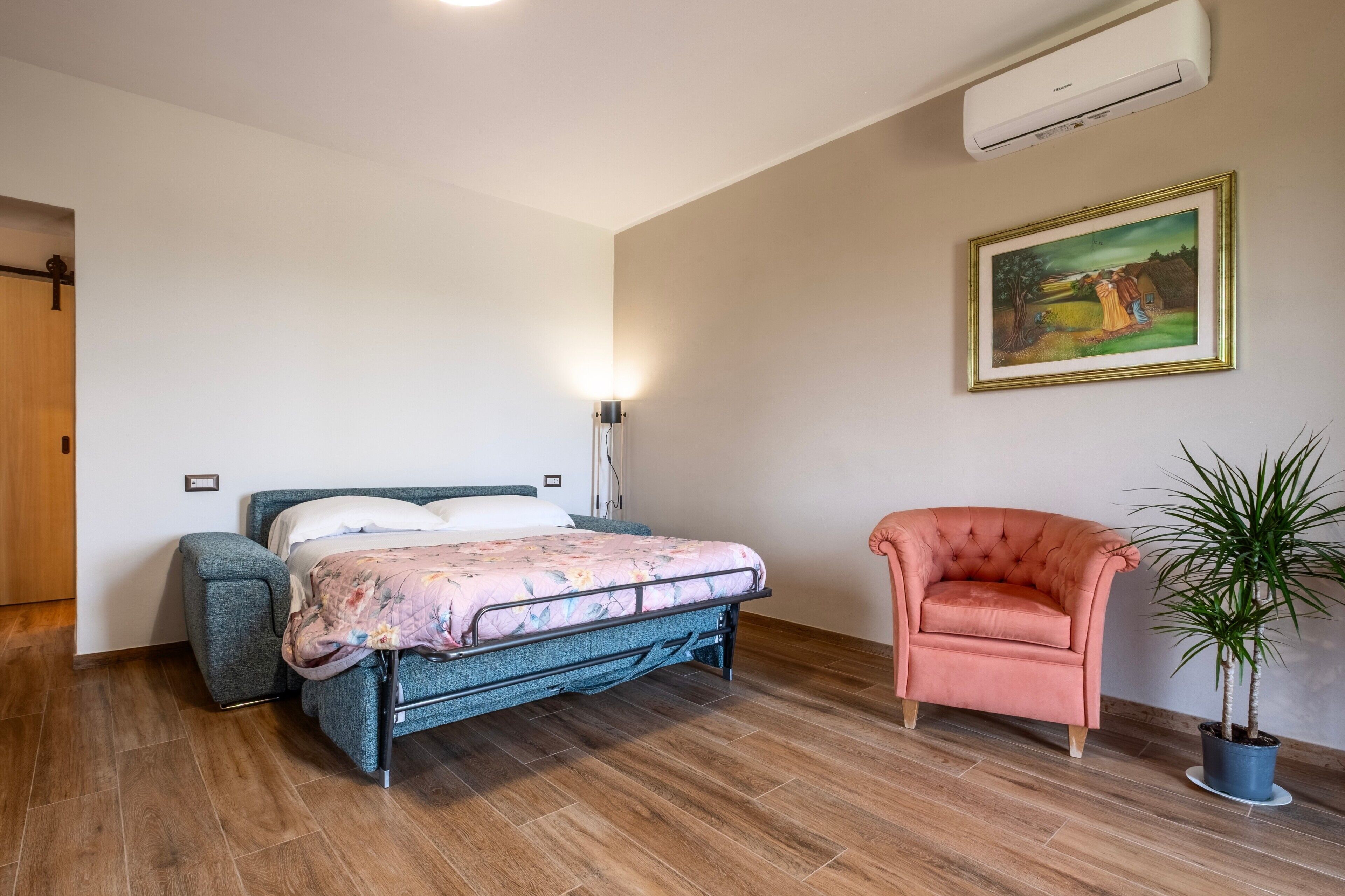 1 chambre, draps fournis, accès pour personnes à mobilité réduite