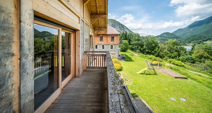 Landhaus 'Côté Giffre' mit Seeblick, privater Terrasse und Wi-Fi