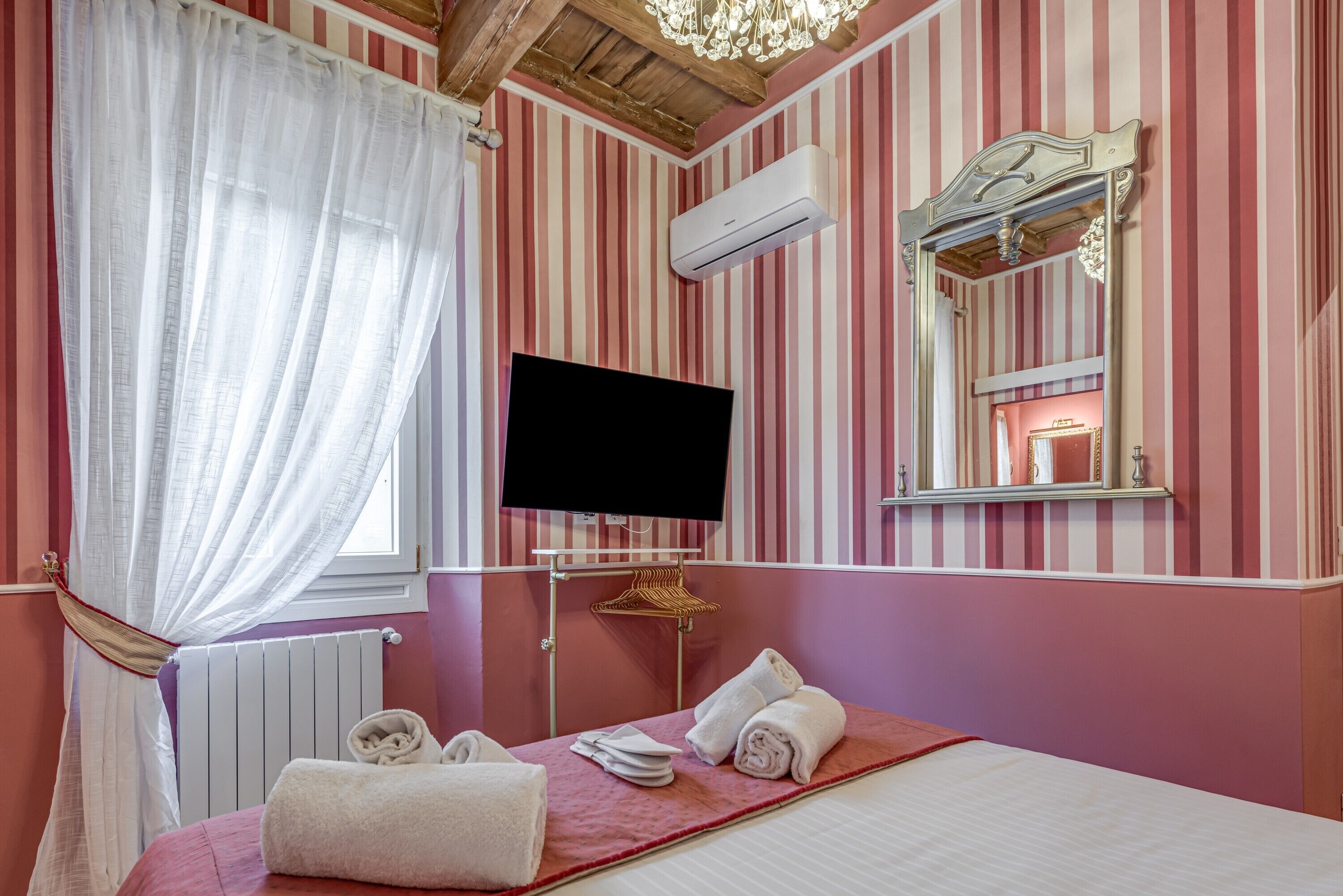 2 camere, Wi-Fi gratuito, lenzuola