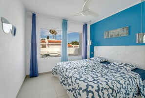 2 makuuhuonetta, silitysrauta/-lauta, ilmainen Wi-Fi, vuodevaatteet