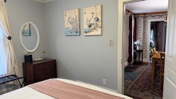 3 quartos, cofres nos quartos, ferros/tábuas de passar roupa