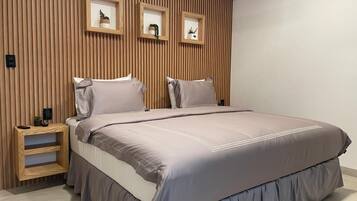 Family Apartment, Balcony, City View | 2 bedrooms, individually decorated, individually furnished