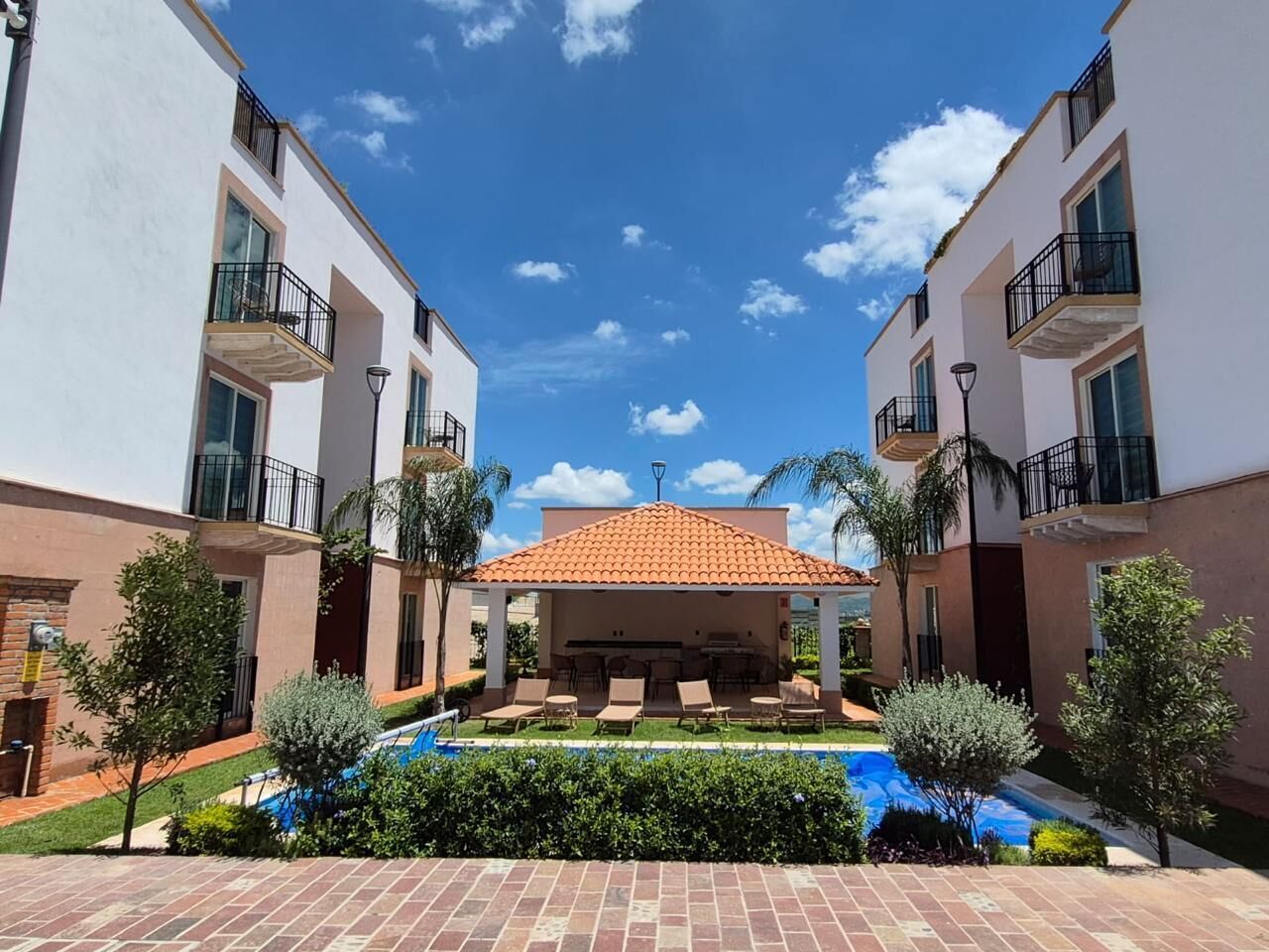 Departamento familiar, balcón, vista a la ciudad | Terraza o patio