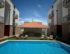 Familienapartment, Balkon, Stadtblick | Terrasse/Patio