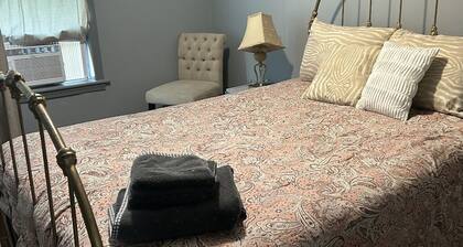 Great Home in Brownsville, Tennessee 1 Single Bedroom Available for Lodging.