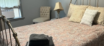 Great Home in Brownsville, Tennessee 1 Single Bedroom Available for Lodging.
