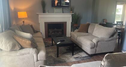 Great Home in Brownsville, Tennessee 1 Single Bedroom Available for Lodging.