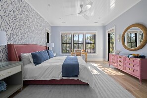 4 chambres, fer et planche à repasser, Wi-Fi gratuit, draps fournis