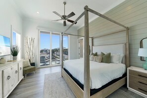 10 bedrooms, desk, free WiFi, bed sheets