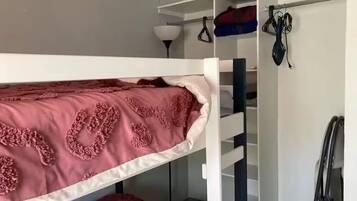 2 camere, ferro/asse da stiro, Wi-Fi, lenzuola