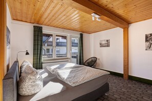 2 bedrooms, free WiFi, bed sheets - Apartment 'Ferienwohnung Huckelberg' with Balcony and Wi-Fi (Schmallenberg)