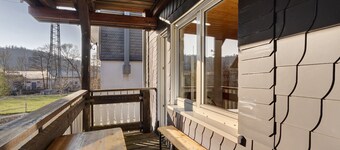 Apartment 'Ferienwohnung Huckelberg' with Balcony and Wi-Fi