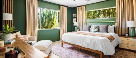 3 bedrooms, desk, iron/ironing board, WiFi