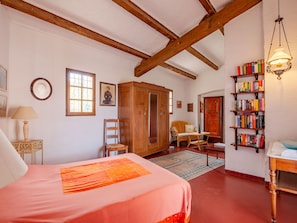 4 bedrooms, internet