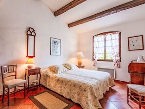 4 bedrooms, Internet