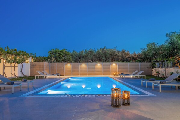Villa, 3 Bedrooms, Patio, Garden View | Pool