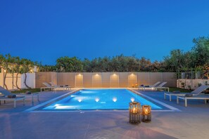 ヴィラ 3 ベッドルーム パティオ ガーデンビュー | プール | 屋外プール