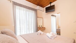 Villa, 3 Bedrooms, Patio, Garden View | 3 bedrooms