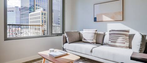 Télévision, chaîne hi-fi